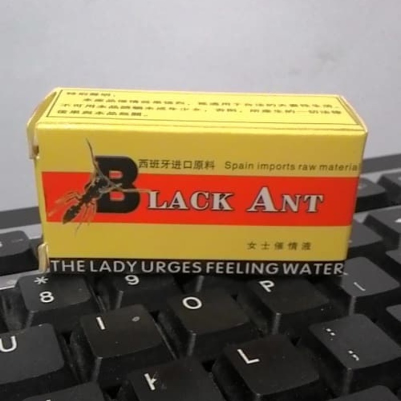 Black Ant Feeling Water