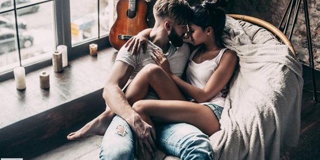 Ingin Gairah Seks Pasangan Makin Membara, Ini 5 Tips Jitu Merayunya